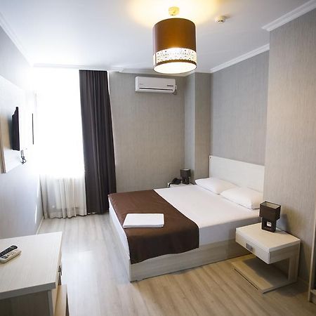 Hotel & Cafe Batus Batumi Exterior foto