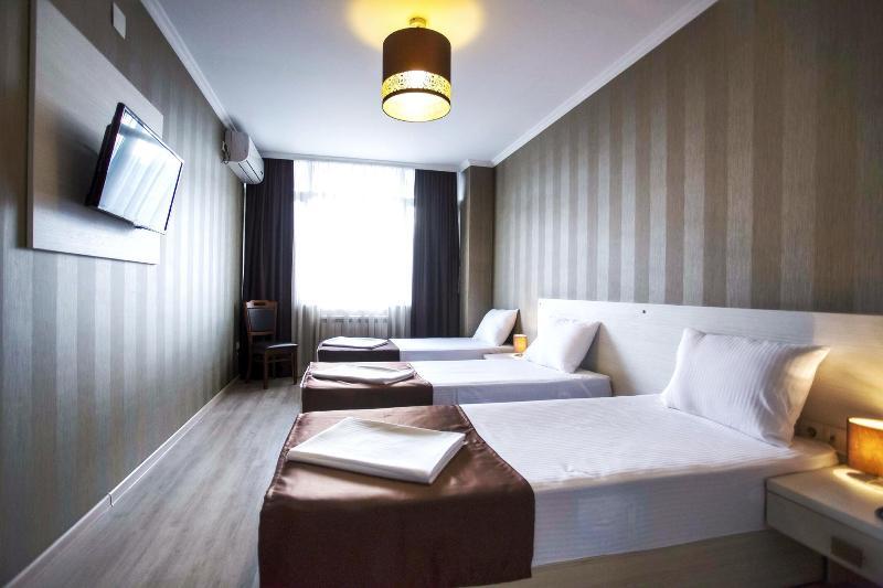 Hotel & Cafe Batus Batumi Exterior foto